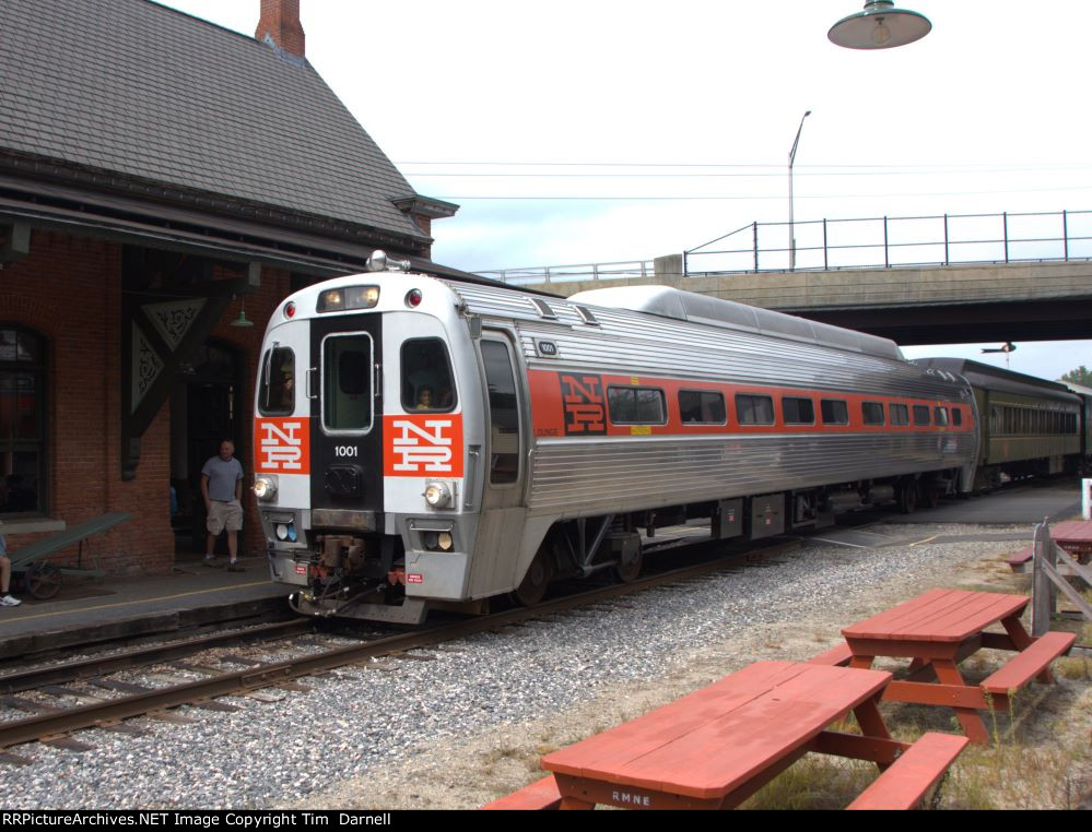 NAUG 1001 pulls into the station